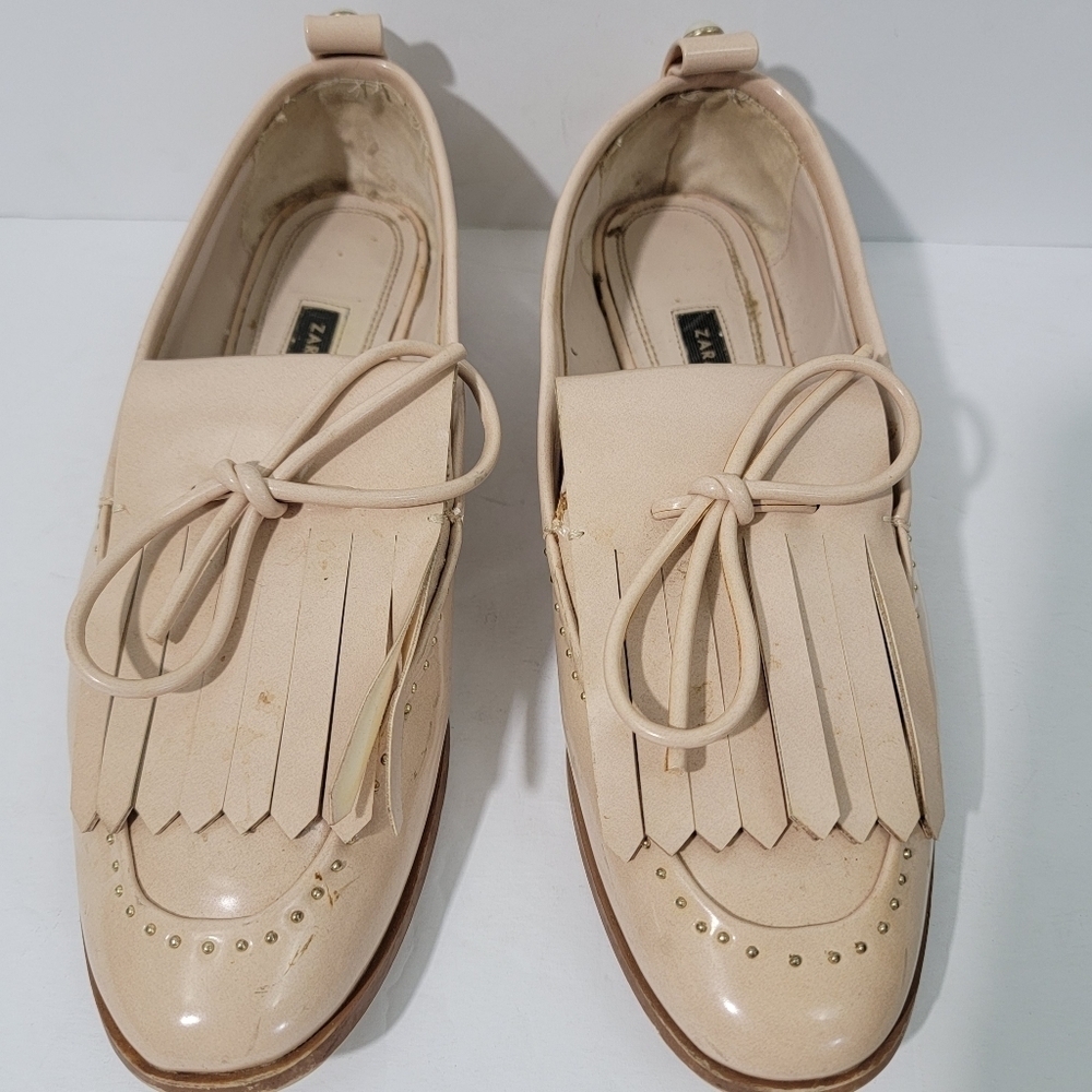 ZARA Women Ivory Patent Leather Kilty Slip-On Loafer Sz 37 Tie Details - Picture 2 of 10